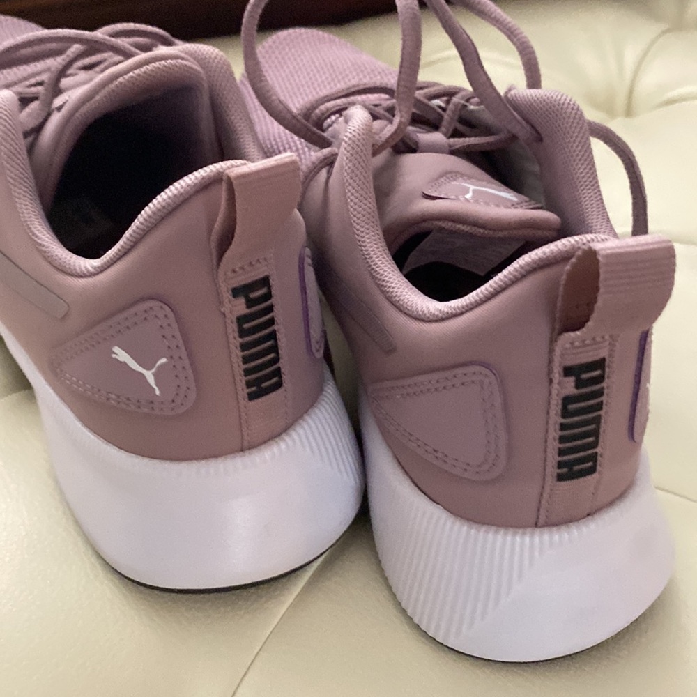Puma Sneakers